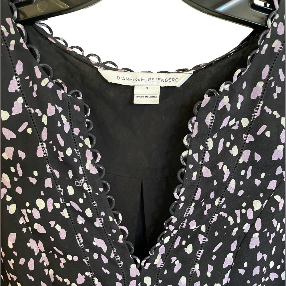 DVF Silk Sheer Sleeve Dress Black Soft Ivory Lavender Print Size 4 - Picture 3 of 5